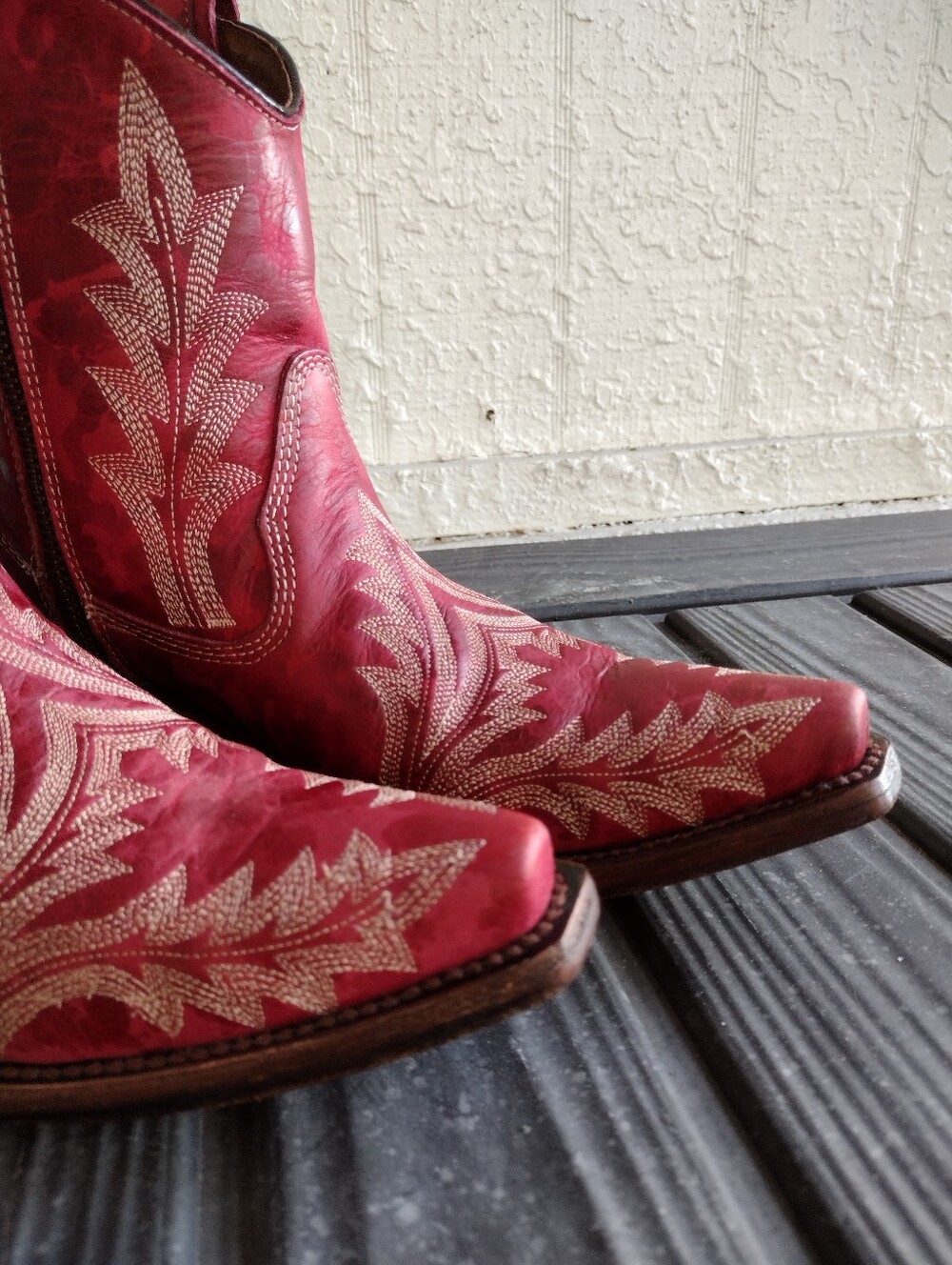 Corral Boots Circle G L5704 - WOMEN’S EMBROIDERY AND ZIPPER RED SNIP TOE ANKLE - Picture 9 of 15